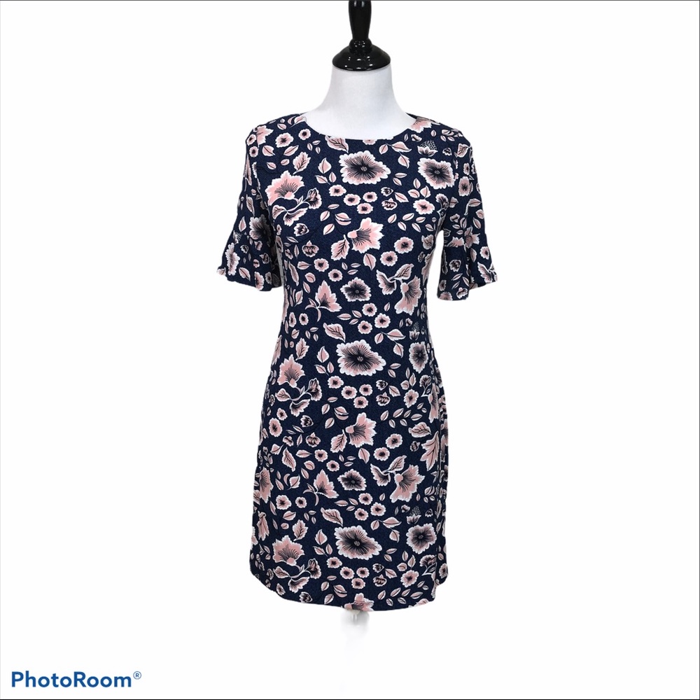 R & K bell sleeve pullover textured floral print dress